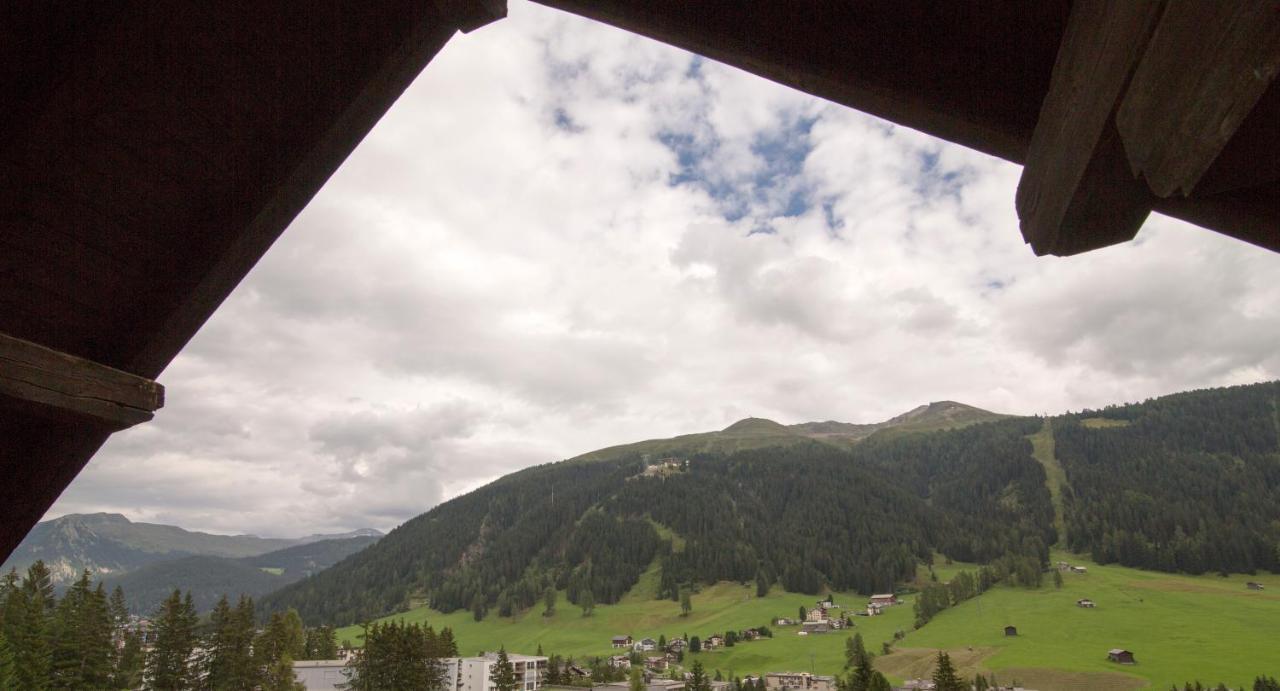 Chalet-Hotel Larix Davos Exterior photo