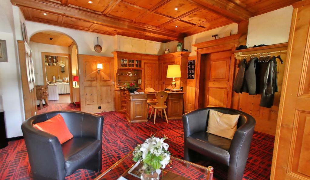 Chalet-Hotel Larix Davos Exterior photo