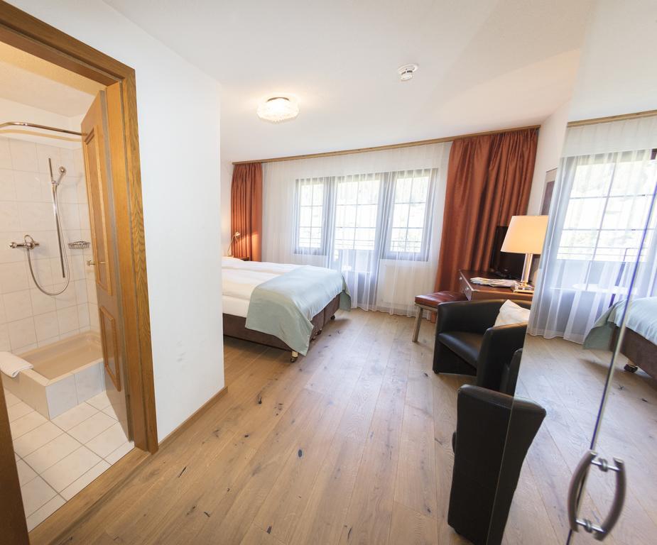 Chalet-Hotel Larix Davos Exterior photo